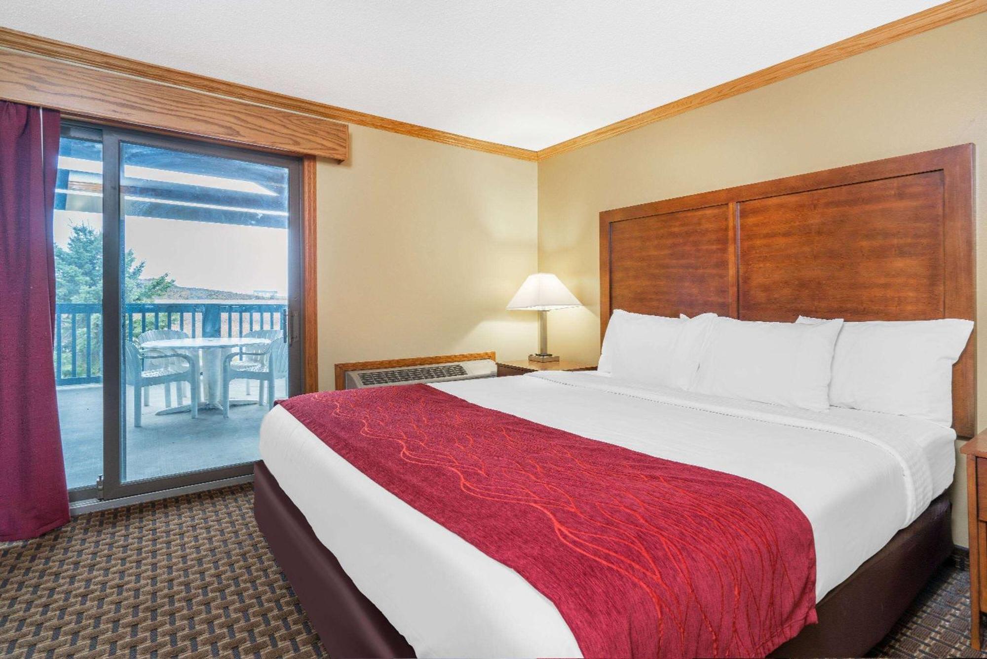 Baymont By Wyndham Kasson Rochester Area Extérieur photo